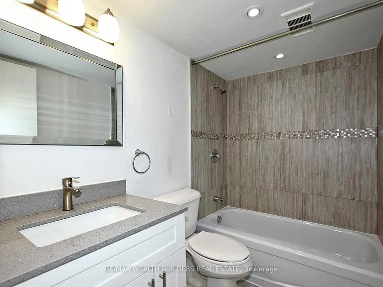 77 Maitland Pl #207 — Photo 20