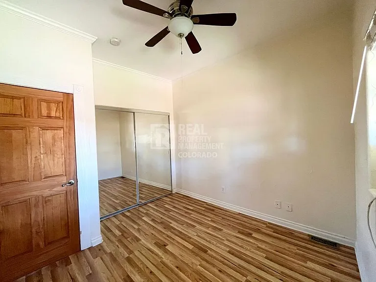 3127 N Downing St — Photo 8