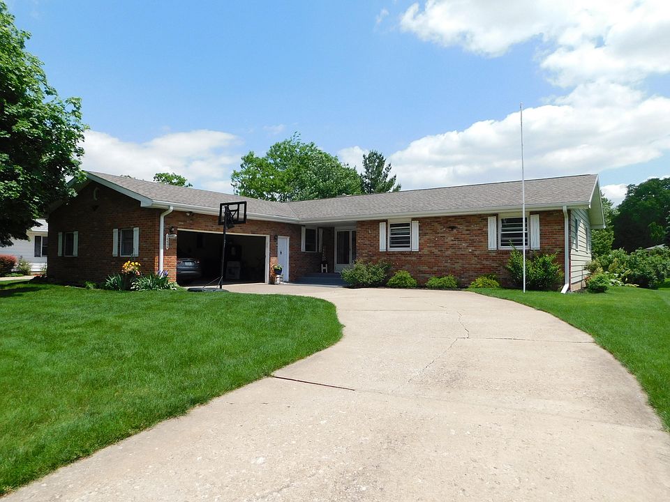 1st image of 2409 Imperial Oaks Dr