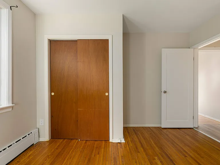 261 College St — Photo 27