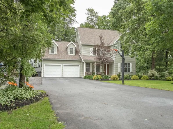 72 Woodside Cir, Jersey Shore, PA 17740