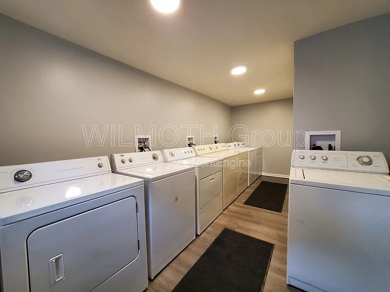 135 W Hendricks St #2 — Photo 11
