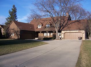 13047 Apple Tree Ln, Dewitt, MI 48820