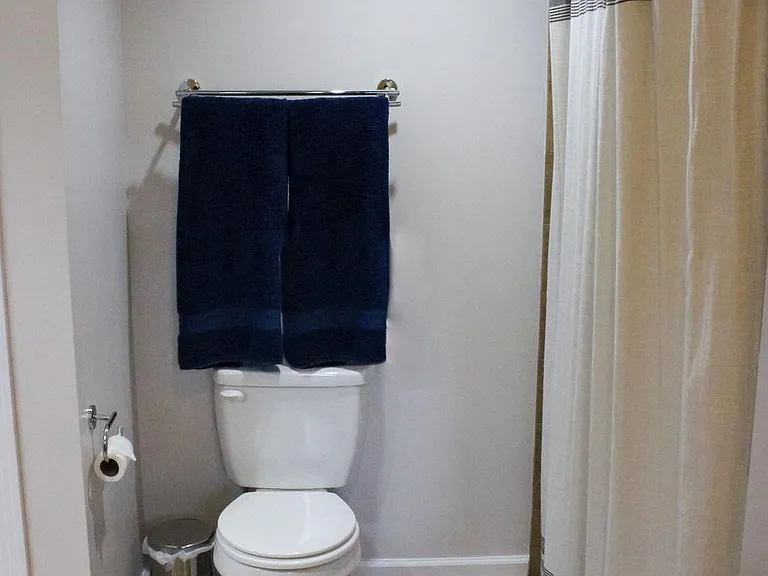 722 Chelsea Dr — Photo 9