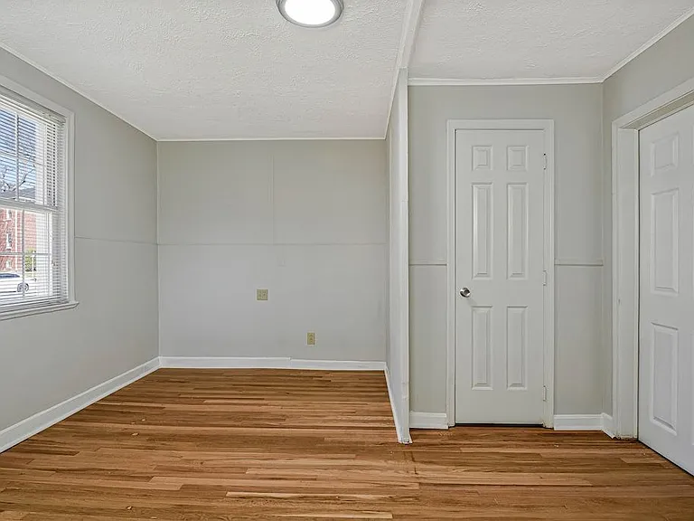 5700 Washington Blvd — Photo 14