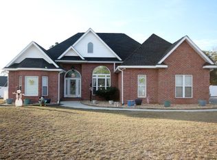 106 Arborshade Dr, Jesup, GA 31546