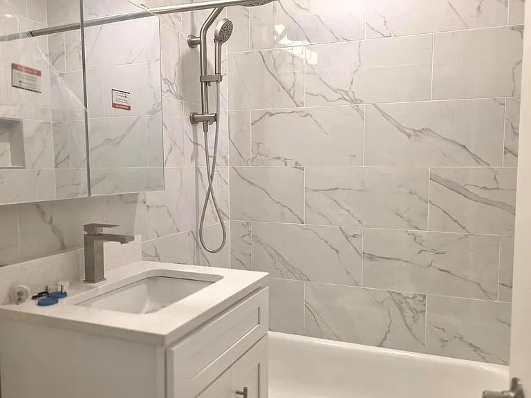 607 N Wells St #3R — Photo 7