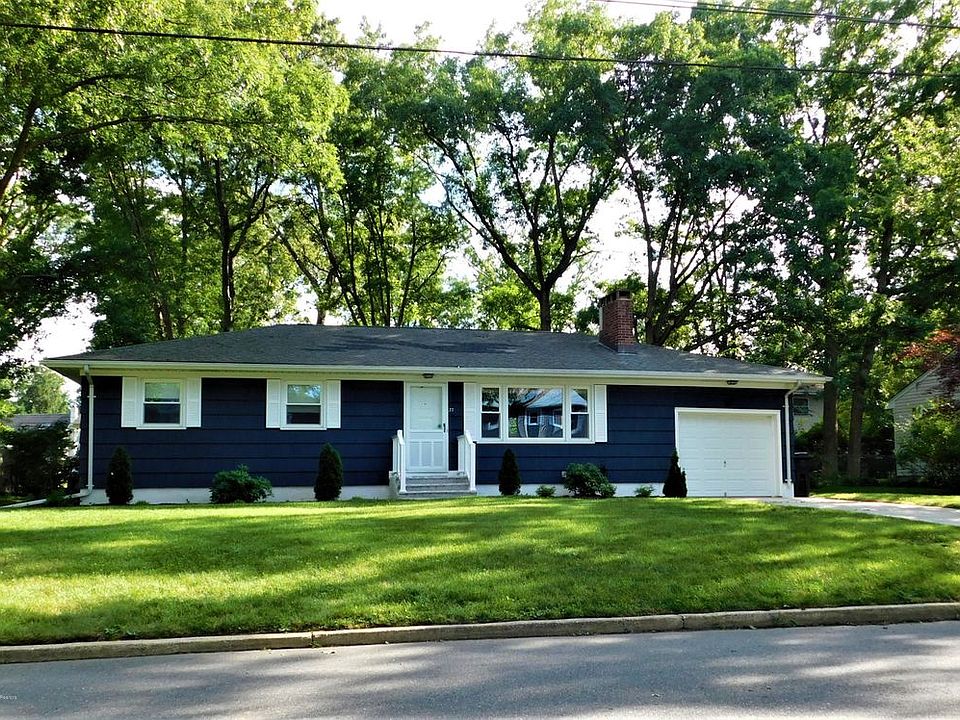 1st image of 33 Pine Fork Dr