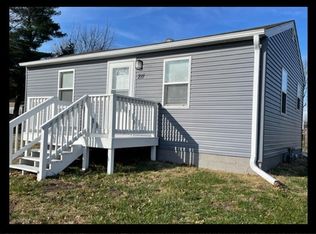 211 6th St, Macon, MO 63552