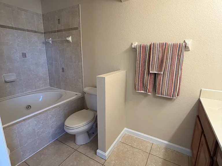 9109 Oak Fern Dr — Photo 16