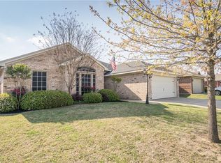 1027 Vinewood Ave, Burleson, TX 76028