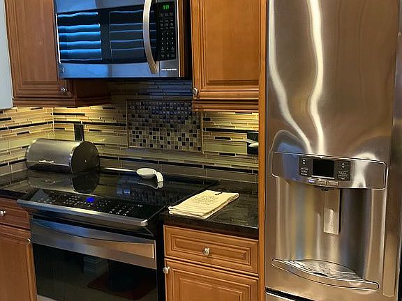 5th image of 10446 Smokehouse Bay Dr APT 201