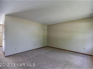 620 31st St NE, Rochester, MN 55906