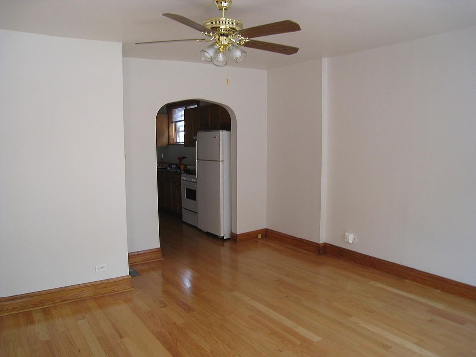 Building Photo 3