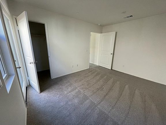 4th image of 1249 Tradition Ave
