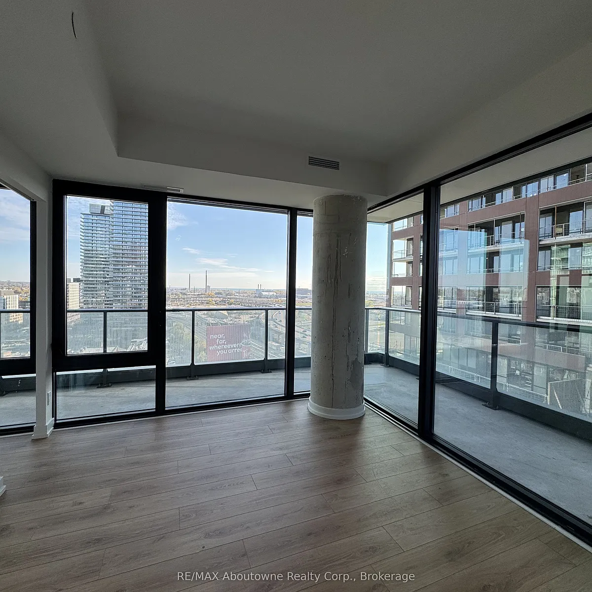 Building Photo - 35 Parliament St #1602