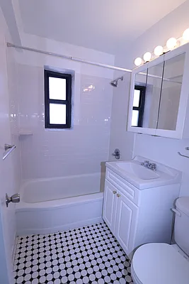 Rented by A&E Real Estate Management | media 15