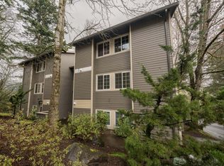 2403 SW Nebraska St APT 16, Portland, OR 97239