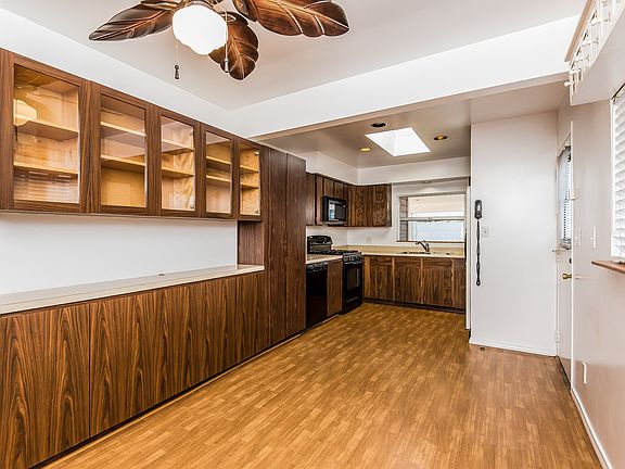 3rd image of 4403 Lindblade Dr