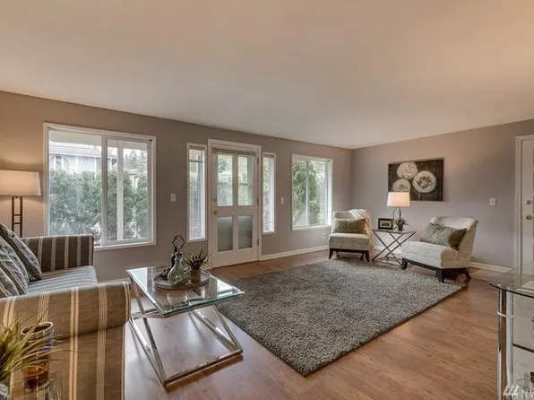 17302 NE 45th St, Redmond, WA