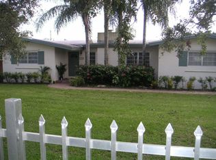 10900 SW 89th Ter, Miami, FL 33176