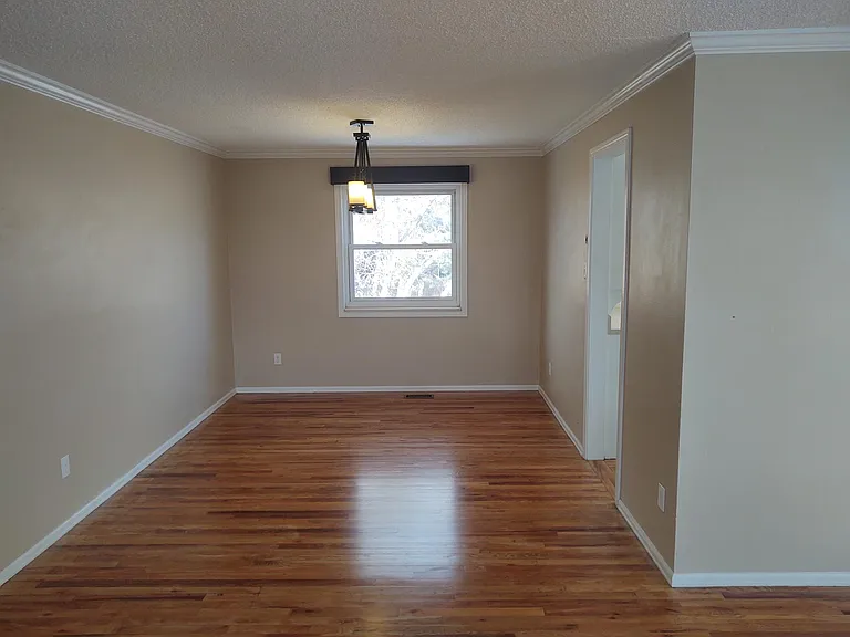 6511 W 112th Pl — Photo 7