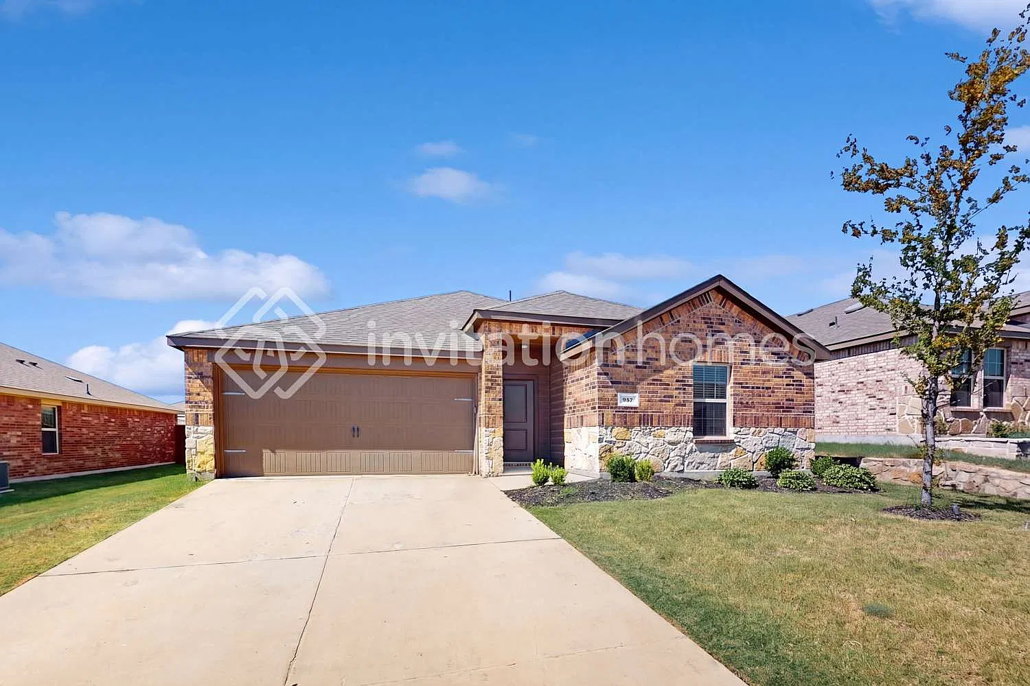 957 English Drive Aubrey, TX 76227 — Photo 1