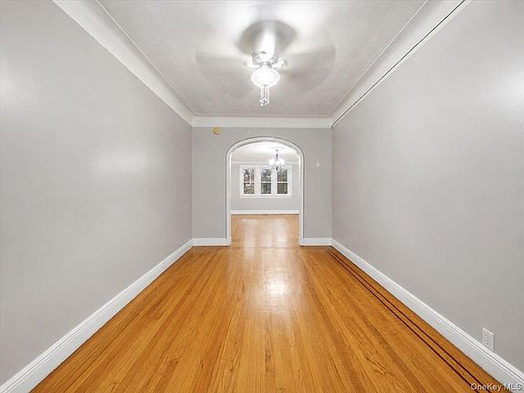 4th image of 937 Duncan Street