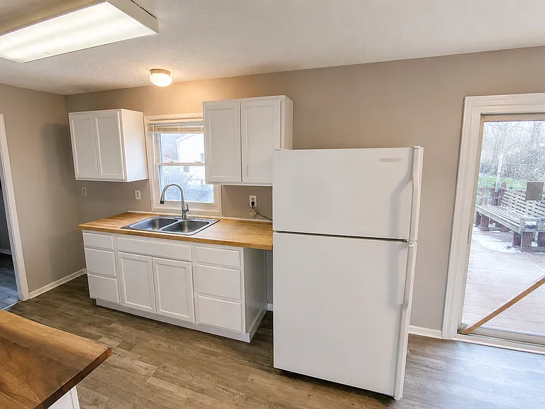 4511 N Kenmore Rd — Photo 4