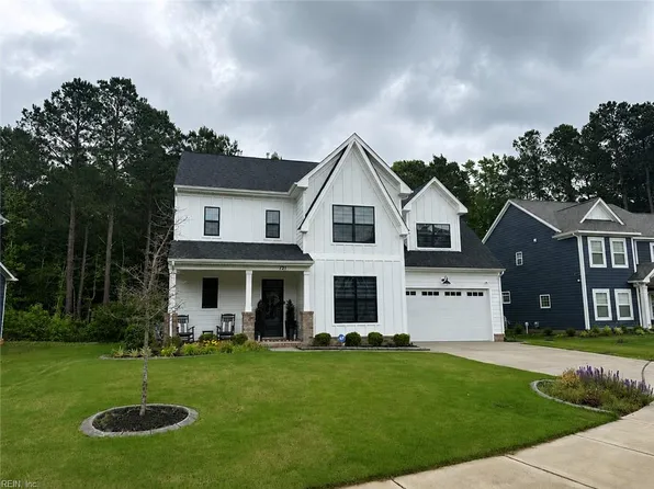 121 Affirmed Dr, Suffolk, VA 23435