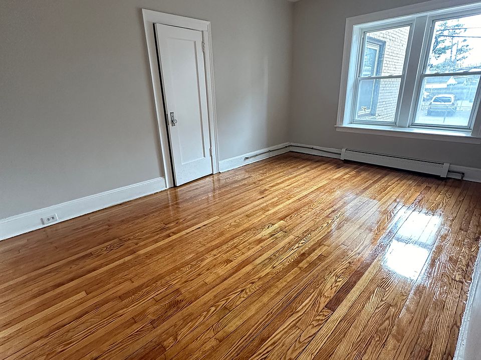 1st image of 435-441 Westminster Ave #D8