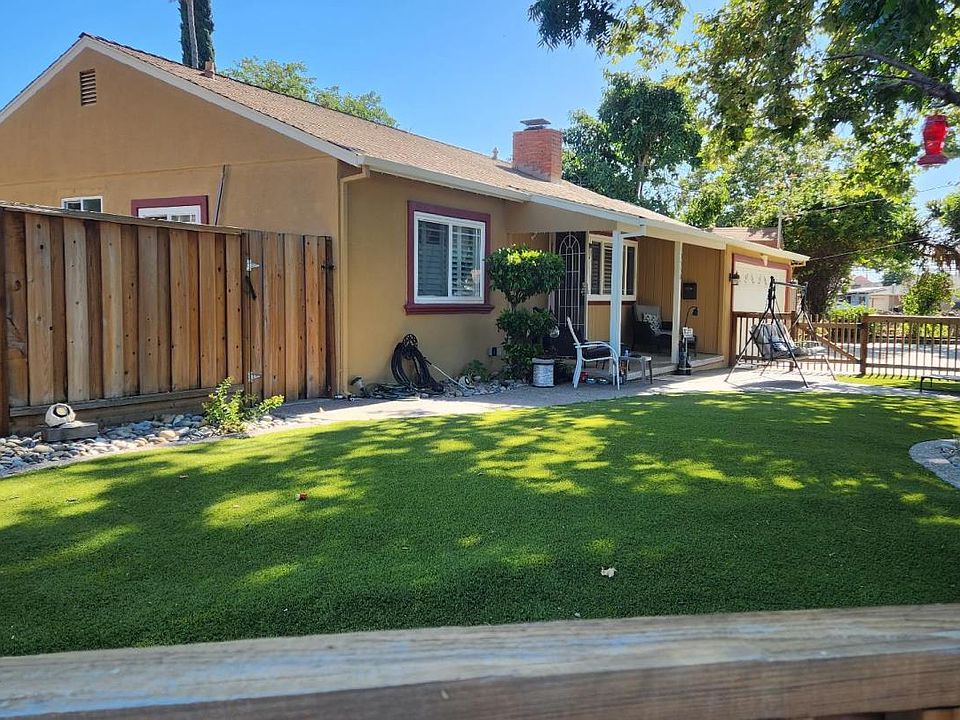 1st image of 13550 Highwood Dr