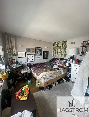 Rented by Hagstrom Management Inc | media 12