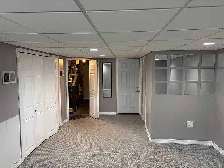 139 W Madison Ave — Photo 23