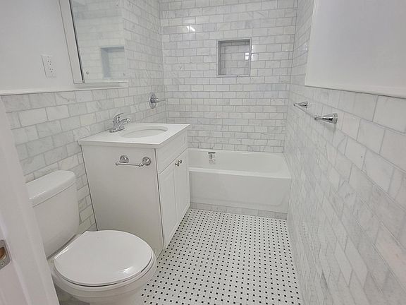 3rd image of 14340 38th Ave Suite 108