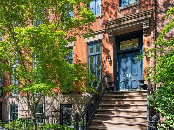 439 W 21st St #12345, New York, NY 10011