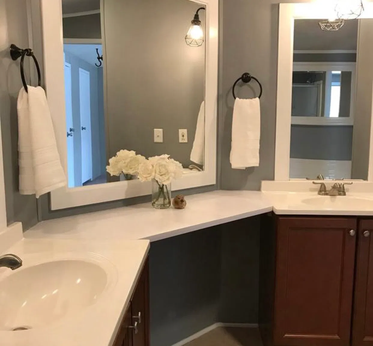 3 bed, 1216 sqft, $1,550 — Photo 1
