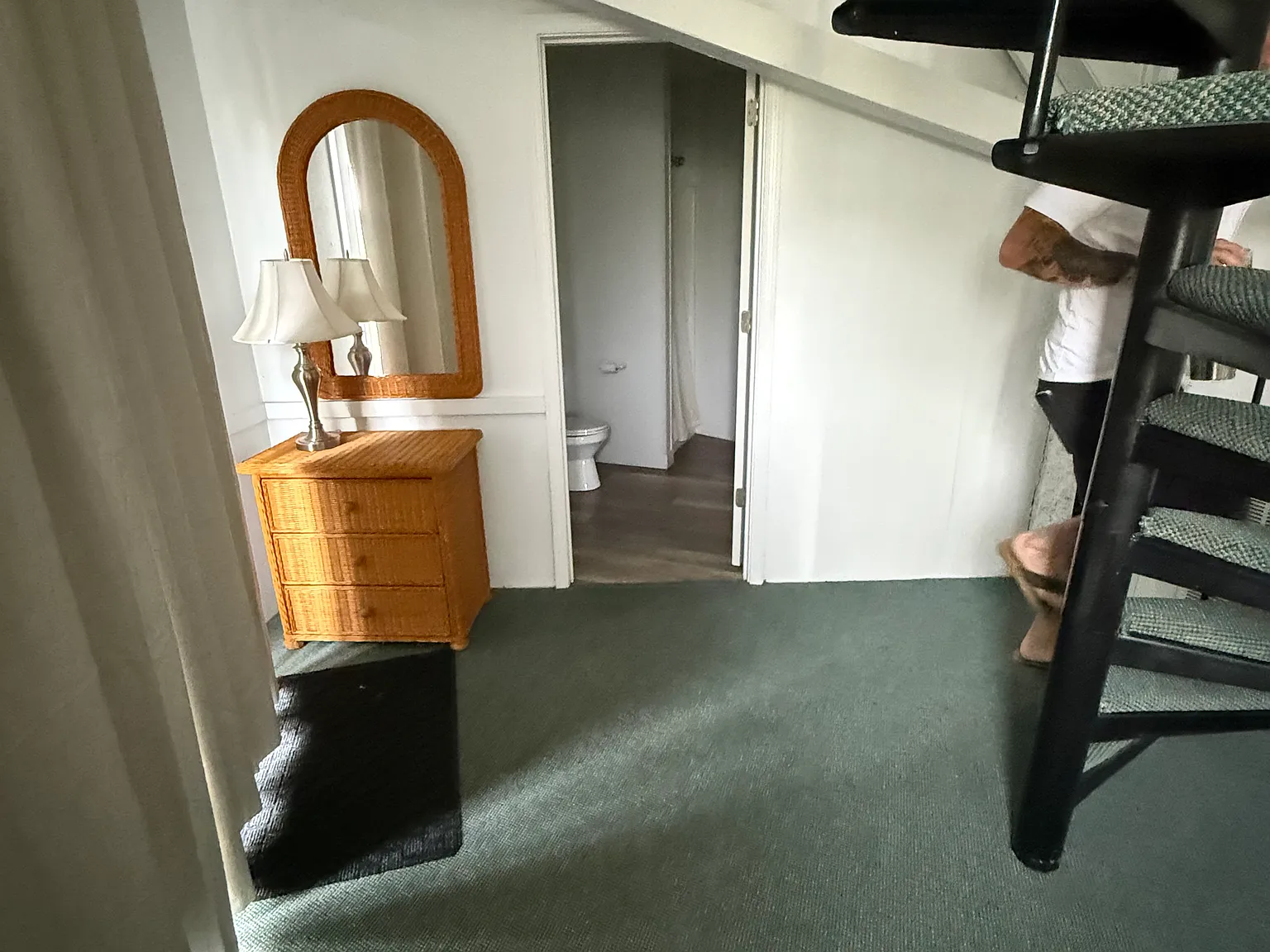 2 bed, 1042 sqft, $1,500 — Photo 1