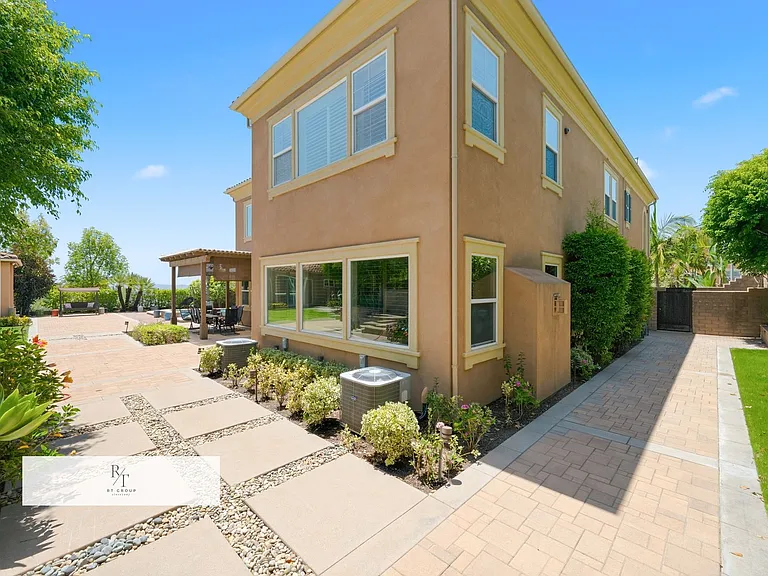 540 N Bardsdale Pl — Photo 54