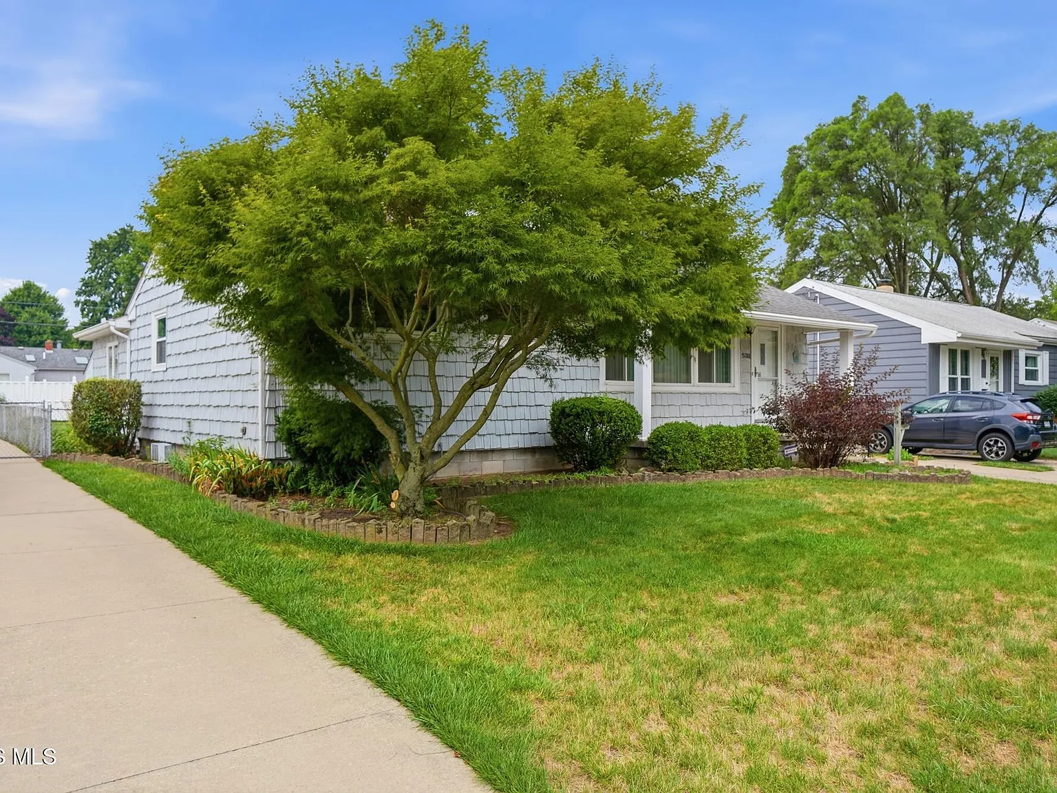 4 bed, 1500 sqft, $2,350 — Photo 2