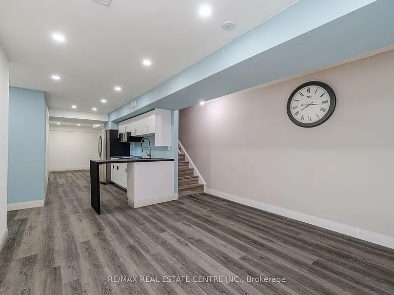 177 N Park Blvd — Photo 10