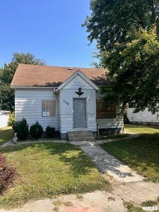 728 N East St, Jacksonville, IL, 62650