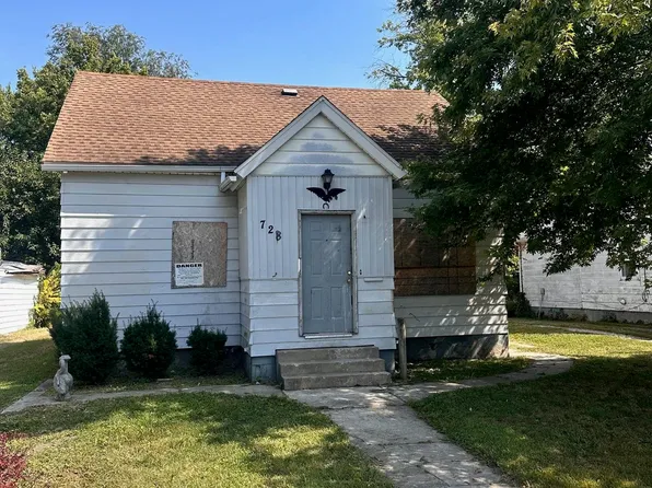 728 N East St, Jacksonville, IL 62650