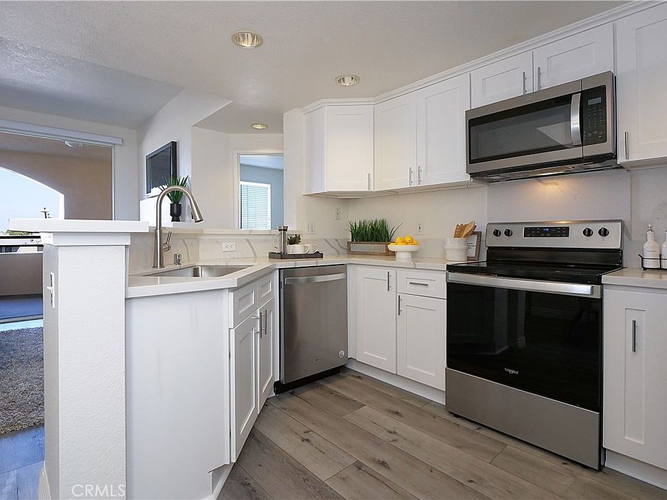 1st image of 1281 Cabrillo Ave Unit 306