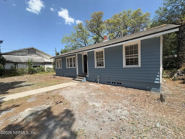 2051 Danese St — Photo 2