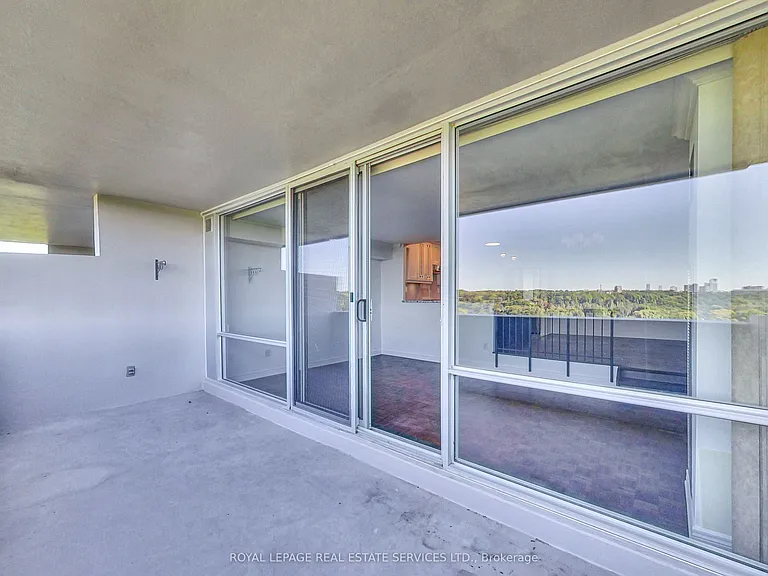 240 Scarlett Rd #1302 — Photo 14