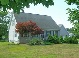 9 Mieczkowski Cir, South Deerfield, MA 01373