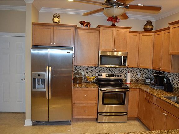 4th image of 162 Valencia Cir