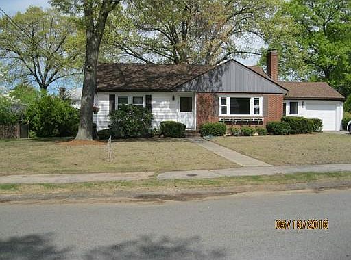 1st image of 27 Norton Dr