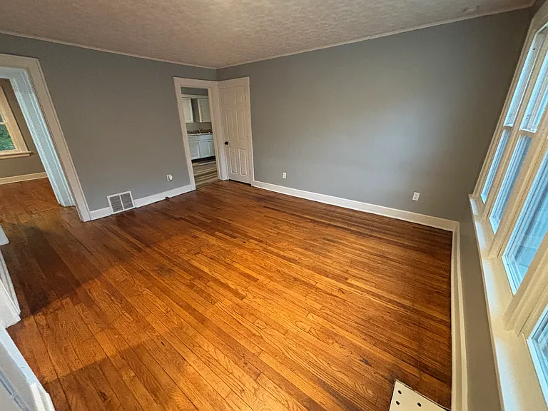 489 Delmar Ave #489 — Photo 2